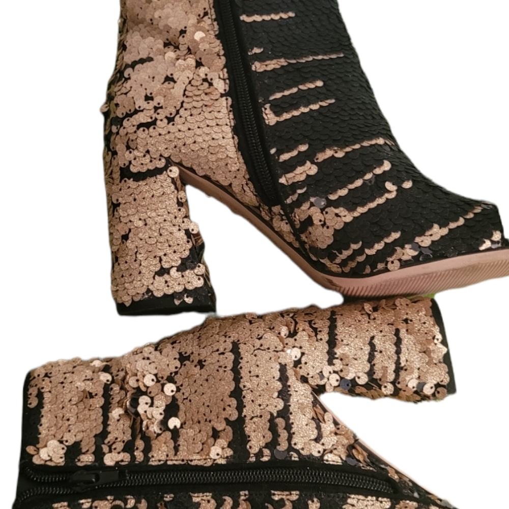 Enzo Angiolini ankle gold boots
